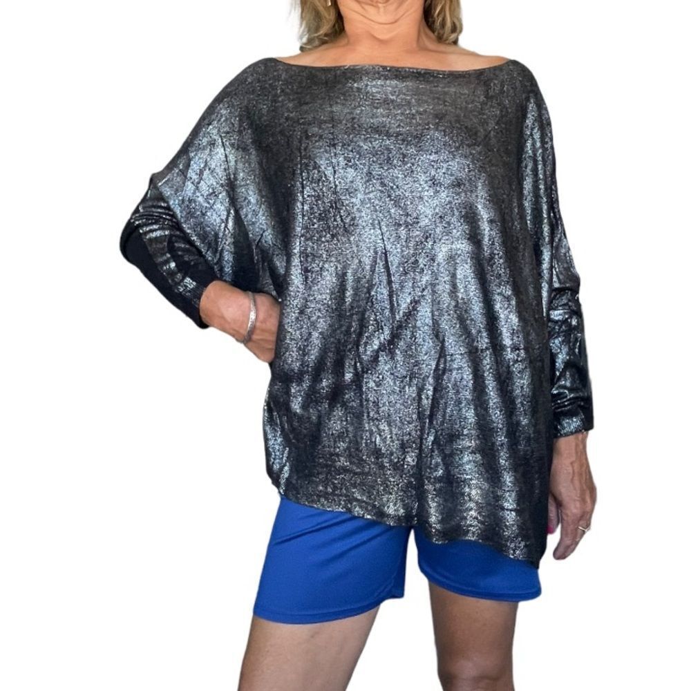 OVERSIZED BLACK AND SILVER METALLIC TOP‎